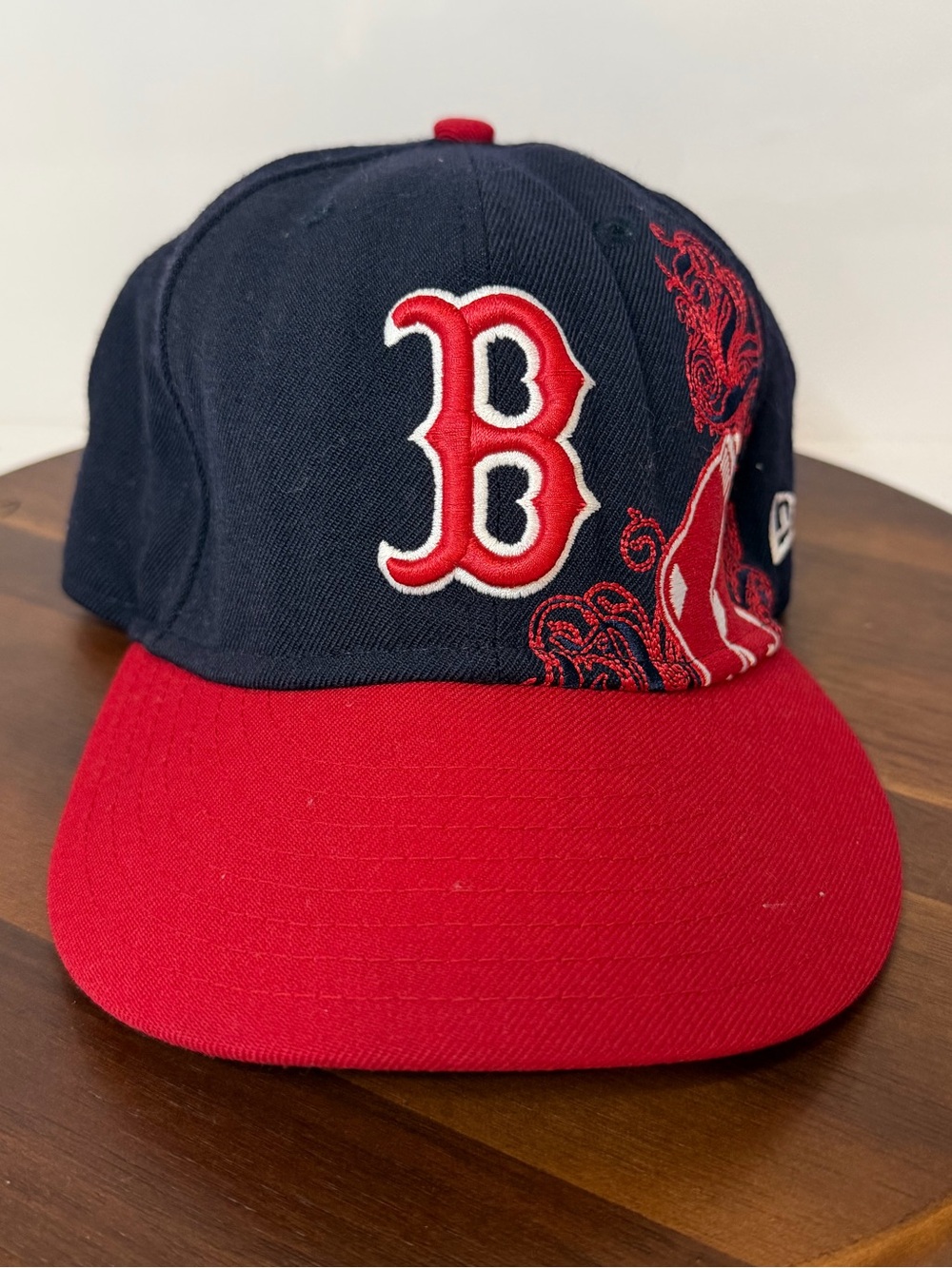New Era 59FIFTY Boston Red Sox Tribal Graphic 100% Wool Fitted Hat 7 1/4